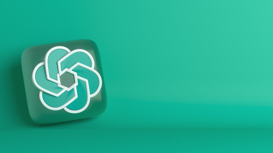 Tempus AI, Inc. (NASDAQ:TEM) COO Sells $1,023,000.00 in Stock