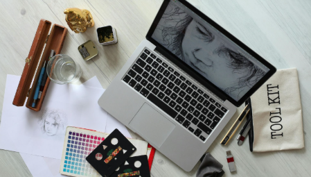 The Sketchbook of the Future—How AI is Assisting Traditional Artists