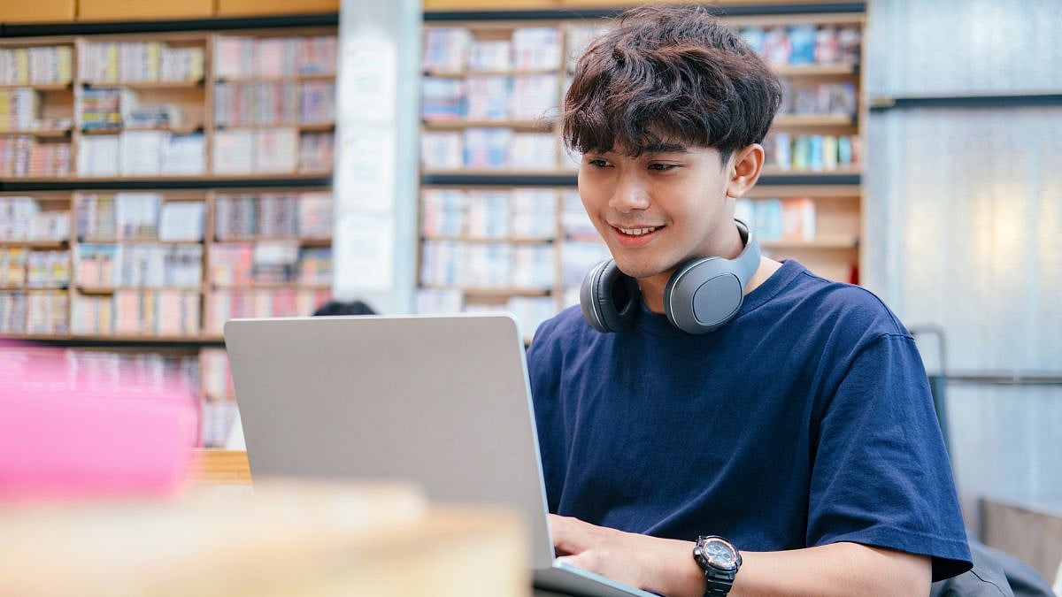 Class 10 Student Uses AI To Build Websites, Earns Rs 1.5 Lakh In Two Months